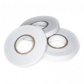 3 Rouleaux de mousse adhésive blanche double face 3 Rouleaux de mousse adhésive blanche double face